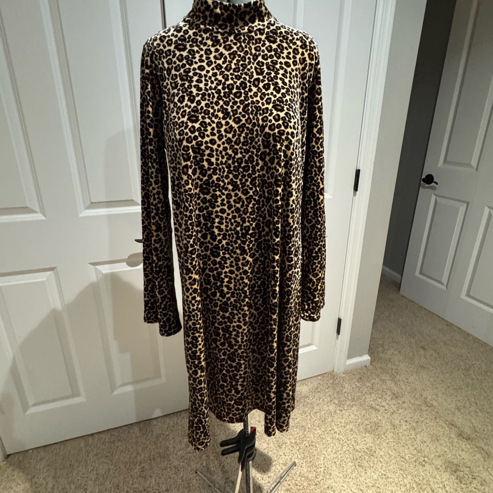 Leopard Print Long Sleeve Dress